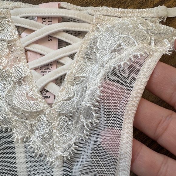 Victoria's Secret Boho Floral Embroidery Thong Panty - Picture 6 of 7